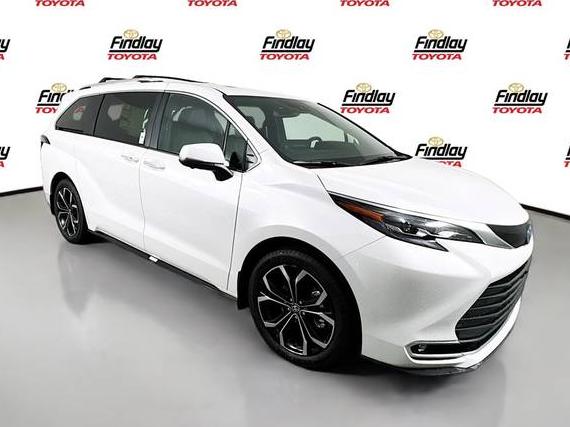 TOYOTA SIENNA 2025 5TDERKEC8SS263704 image