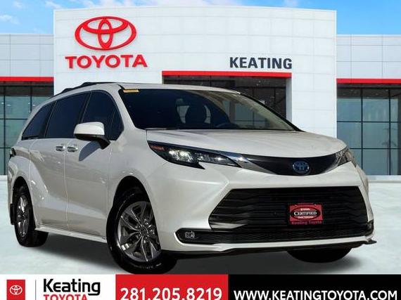 TOYOTA SIENNA 2025 5TDYRKECXSS254922 image