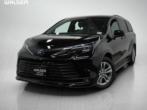 TOYOTA SIENNA 2025 5TDJRKEC2SS238196 image