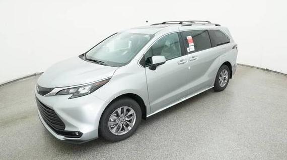 TOYOTA SIENNA 2025 5TDYRKEC0SS228894 image