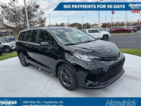 TOYOTA SIENNA 2025 5TDDSKFC1SS188570 image