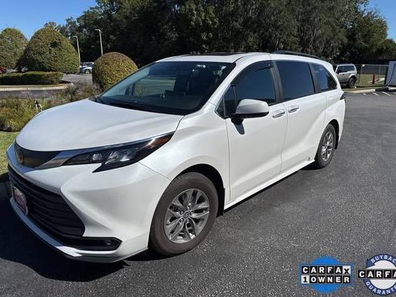 TOYOTA SIENNA 2025 5TDYRKECXSS231074 image
