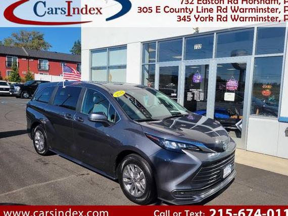 TOYOTA SIENNA 2025 5TDKRKEC6SS252297 image