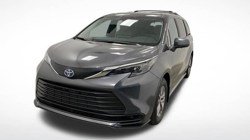 TOYOTA SIENNA 2025 5TDKRKEC7SS229434 image