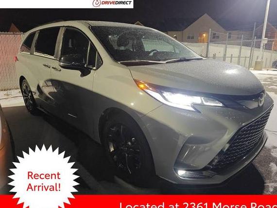 TOYOTA SIENNA 2025 5TDCRKEC9SS239483 image TOYOTA SIENNA 2025 5TDCRKEC9SS239483 image