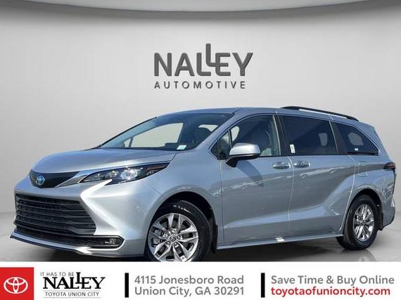 TOYOTA SIENNA 2025 5TDYRKEC7SS277946 image