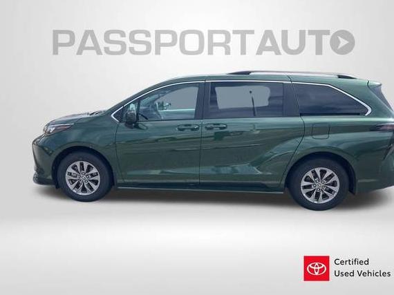 TOYOTA SIENNA 2025 5TDBRKEC0SS229730 image