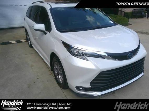 TOYOTA SIENNA 2025 5TDYRKEC2SS227312 image