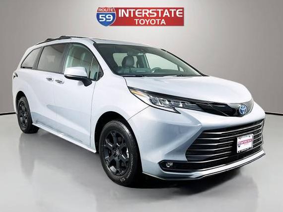 TOYOTA SIENNA 2025 5TDCSKFC5SS216835 image