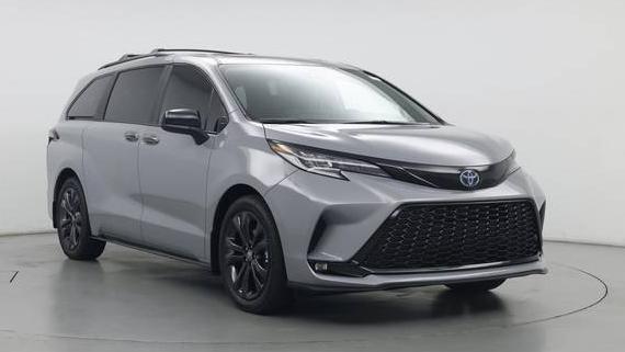 TOYOTA SIENNA 2025 5TDDRKEC0SS271453 image