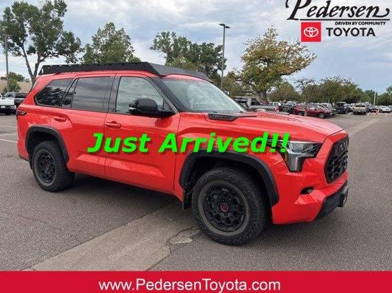 TOYOTA SEQUOIA 2023 7SVAAABA3PX007867 image