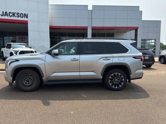 TOYOTA SEQUOIA 2023 7SVAAABA9PX003564 image