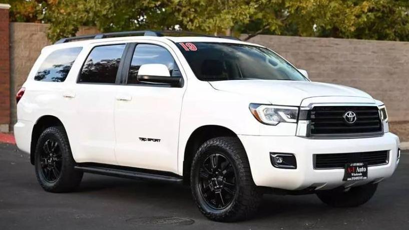 TOYOTA SEQUOIA 2019 5TDBY5G17KS174516 image