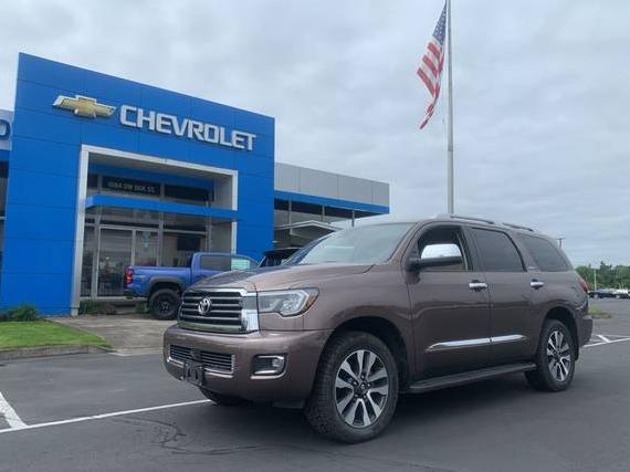TOYOTA SEQUOIA 2018 5TDJY5G17JS156334 image