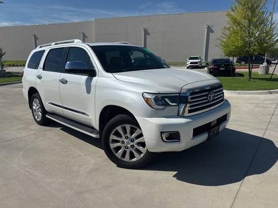 TOYOTA SEQUOIA 2018 5TDYY5G19JS070215 image