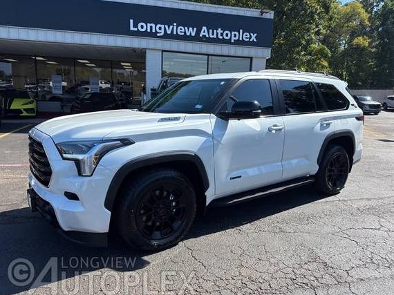 TOYOTA SEQUOIA 2024 7SVAAABAXRX047818 image