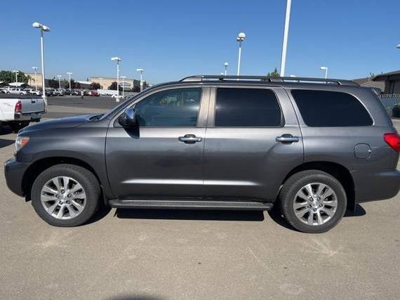 TOYOTA SEQUOIA 2011 5TDJY5G16BS044741 image
