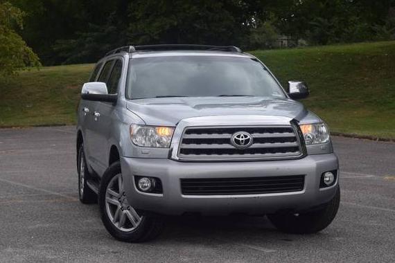 TOYOTA SEQUOIA 2011 5TDJY5G18BS042814 image