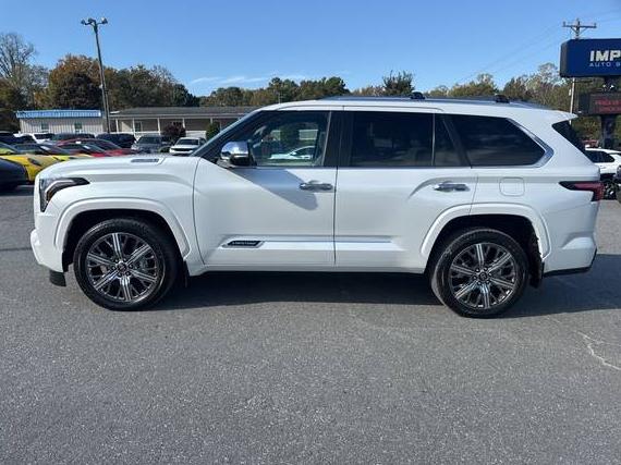 TOYOTA SEQUOIA 2025 7SVAAABA6SX055923 image