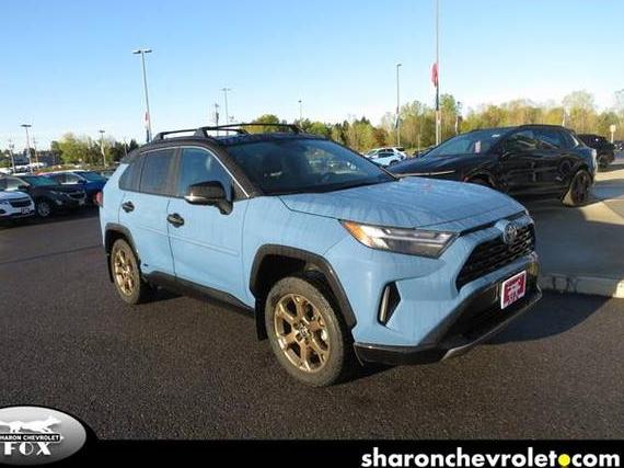 TOYOTA RAV4 2023 2T3E6RFV7PW045924 image