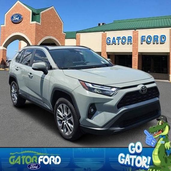 TOYOTA RAV4 2023 2T3C1RFV1PW247227 image