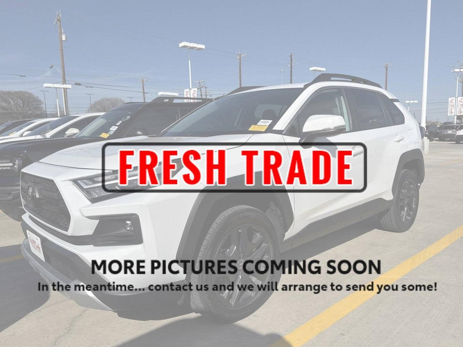 TOYOTA RAV4 2023 2T3J1RFV3PW377100 image