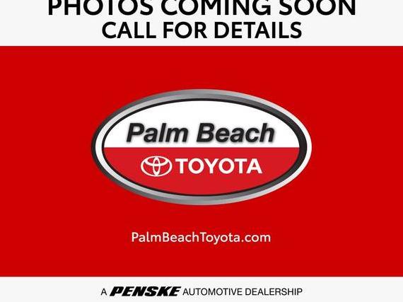 TOYOTA RAV4 2023 JTM16RFV8PD102742 image