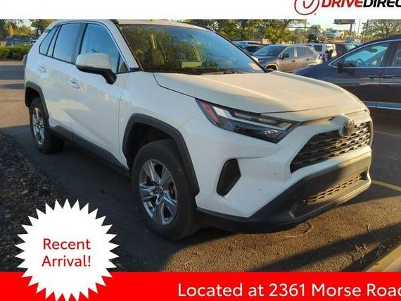 TOYOTA RAV4 2023 2T3P1RFV8PW376082 image