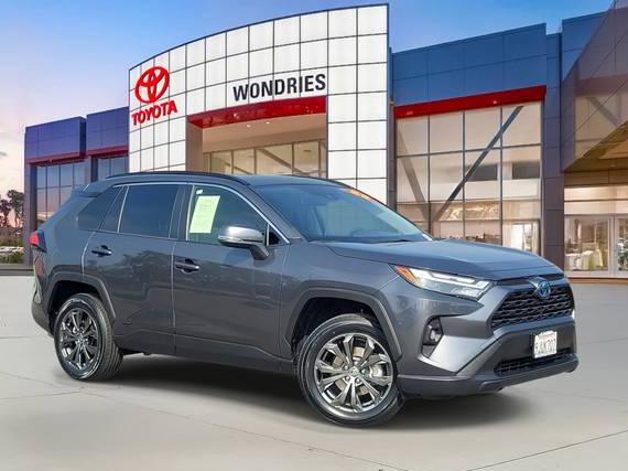 TOYOTA RAV4 2023 JTMB6RFV7PD114630 image