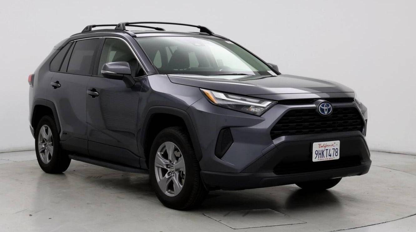 TOYOTA RAV4 2023 JTMMWRFV0PD189081 image