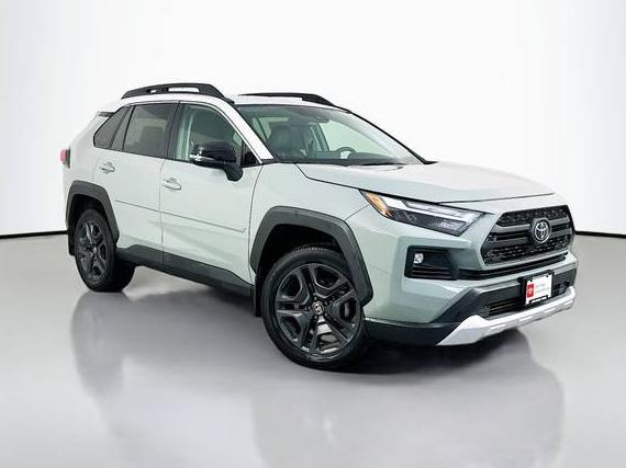 TOYOTA RAV4 2023 2T3J1RFV8PW386293 image