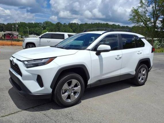 TOYOTA RAV4 2023 2T3P1RFV2PW349685 image