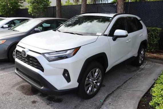 TOYOTA RAV4 2023 2T3C1RFV7PW277638 image