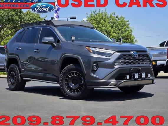 TOYOTA RAV4 2023 JTMD6RFV0PD080376 image