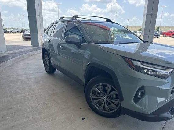 TOYOTA RAV4 2023 JTMB6RFV6PD112321 image