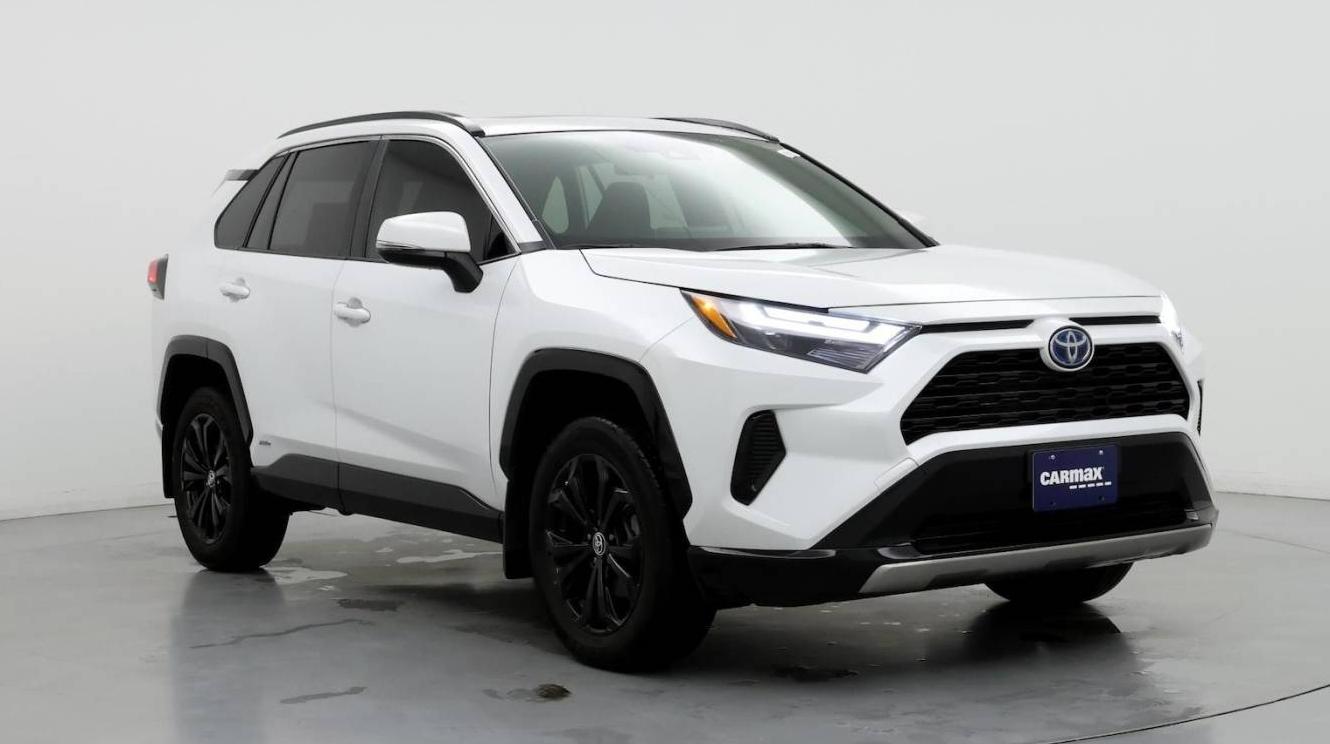 TOYOTA RAV4 2023 JTM16RFV4PD548483 image