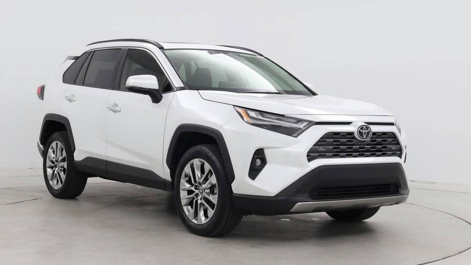 TOYOTA RAV4 2023 JTMN1RFV4PJ040984 image