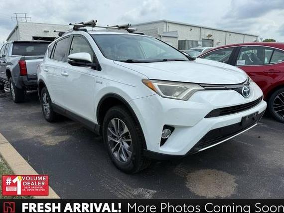 TOYOTA RAV4 2016 JTMRJREVXGD005884 image