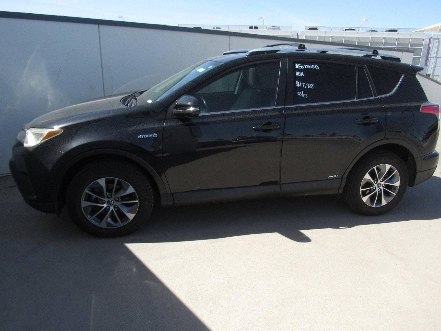 TOYOTA RAV4 2016 JTMRJREV8GD035983 image