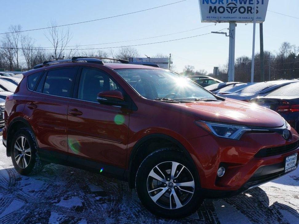 TOYOTA RAV4 2016 JTMRFREVXGJ060029 image