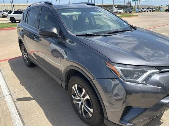 TOYOTA RAV4 2016 JTMZFREV8GJ088685 image