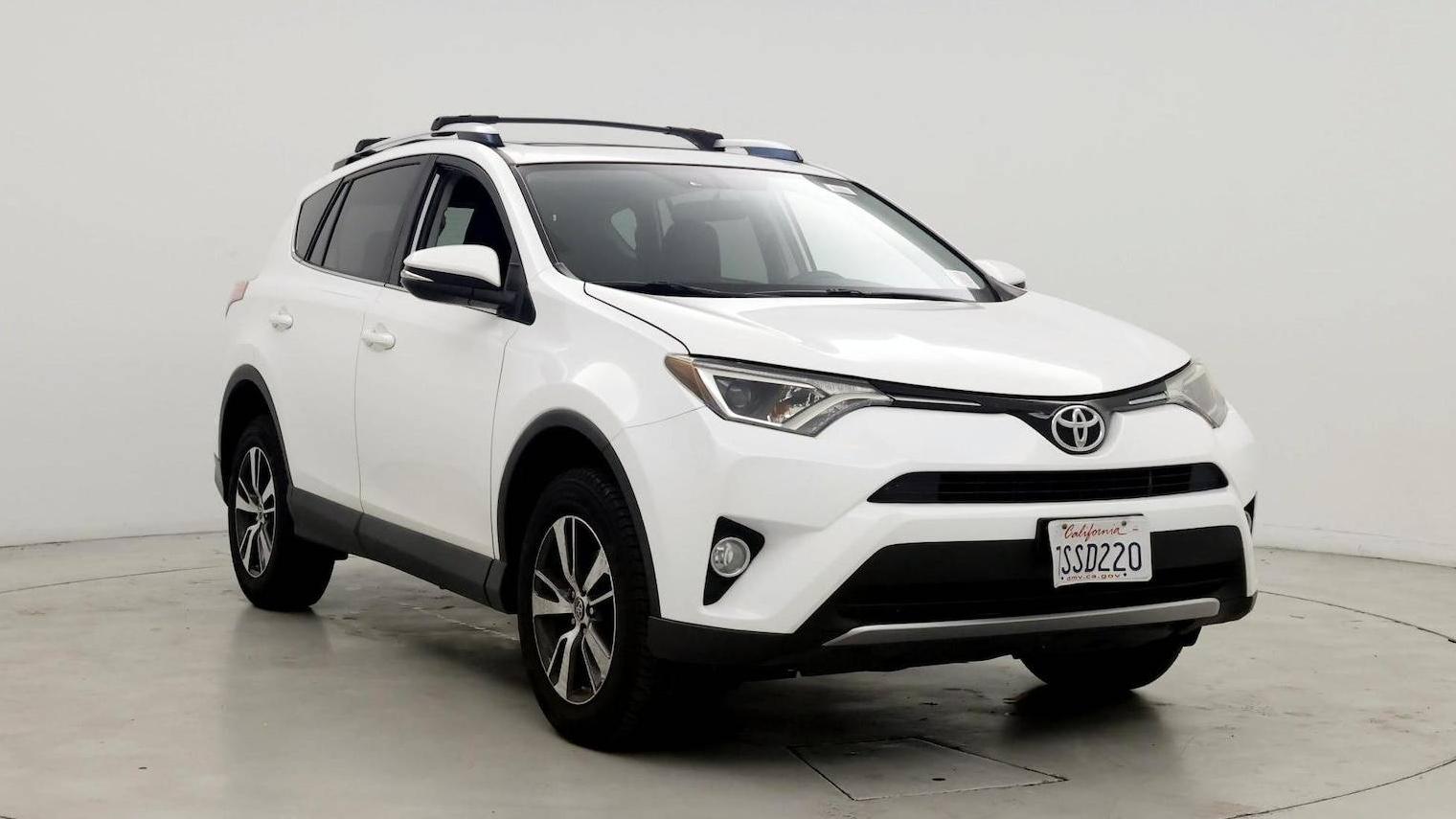 TOYOTA RAV4 2016 JTMRFREV3GD190751 image