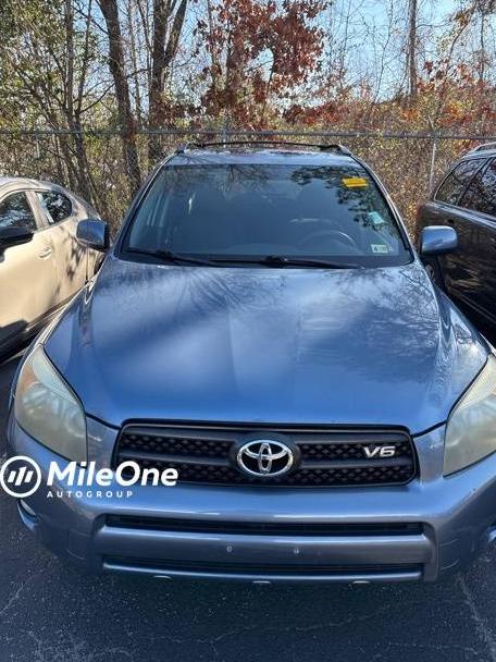 TOYOTA RAV4 2008 JTMBK32V786033258 image