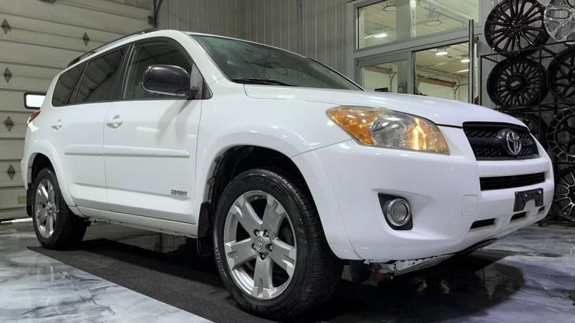 TOYOTA RAV4 2009 JTMBF32V095012313 image