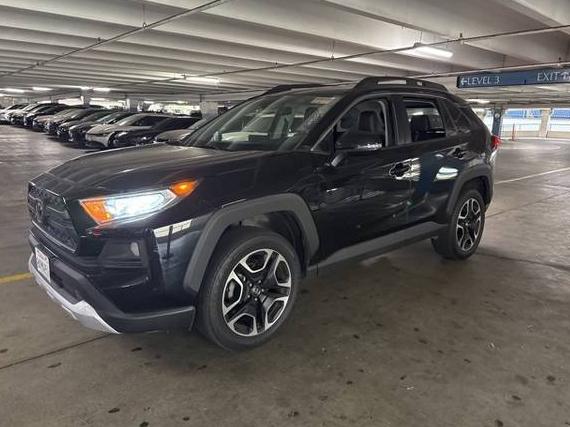 TOYOTA RAV4 2019 2T3J1RFV7KW031138 image