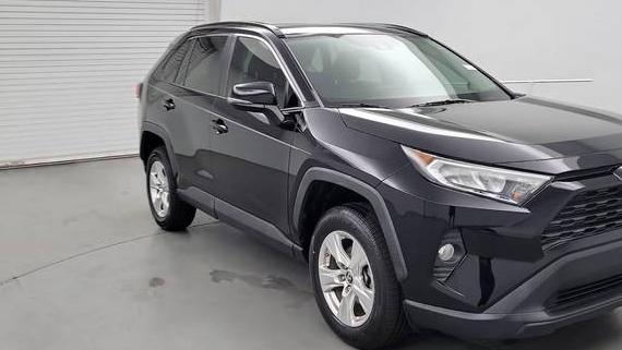 TOYOTA RAV4 2019 2T3W1RFV3KW031983 image