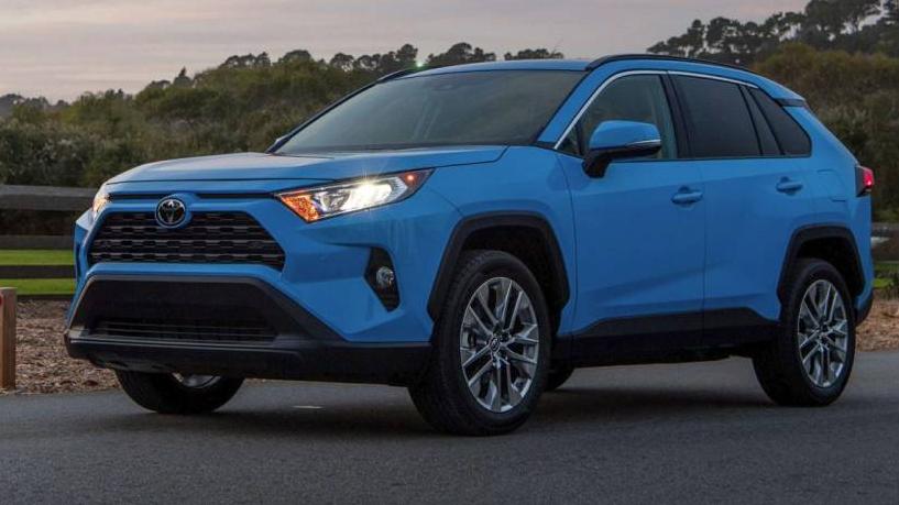 TOYOTA RAV4 2019 JTMP1RFV8KD040325 image