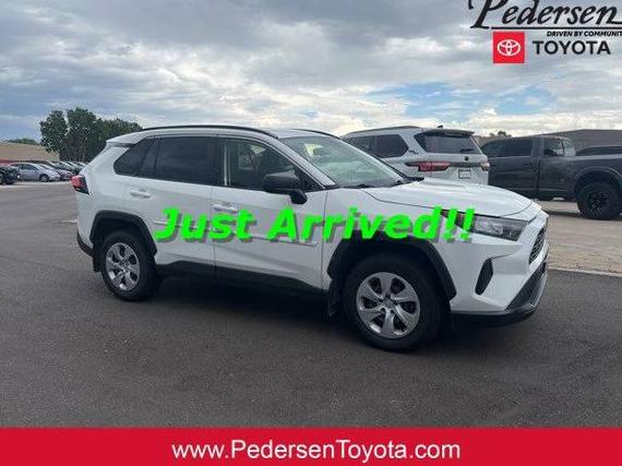TOYOTA RAV4 2019 JTMF1RFV9KD503956 image