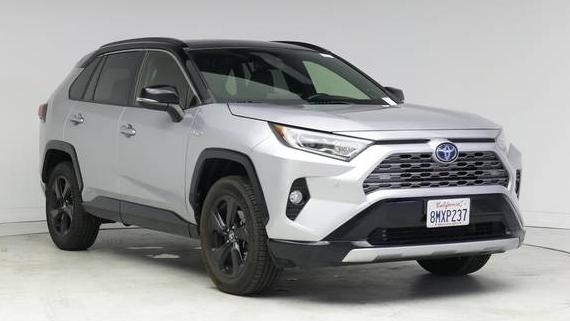 TOYOTA RAV4 2019 JTMEWRFV6KJ015742 image