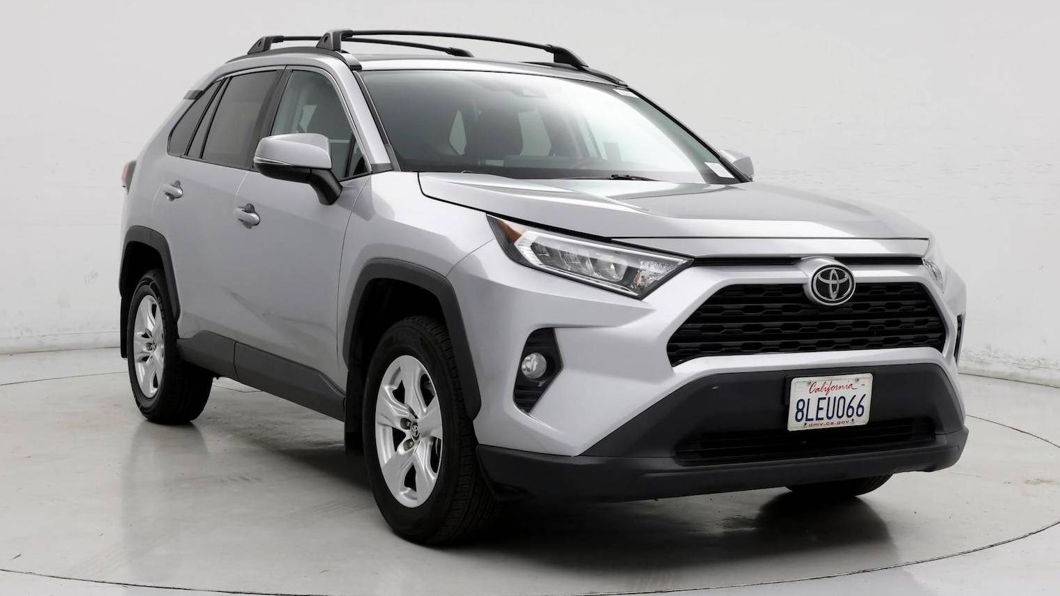 TOYOTA RAV4 2019 2T3W1RFV8KW026102 image